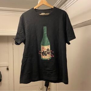 Uniqlo t-shirt men large black sake